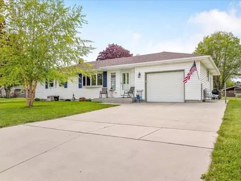 2509 9th Ave, Monroe, WI 53566