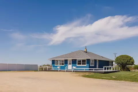 674 County Road O Rd, Mineral Point, WI 53565