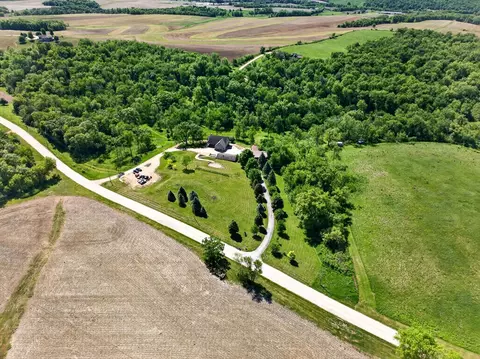 16909 Meylor Ln, Darlington, WI 53530