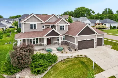 2401 Freshford Dr, Waunakee, WI 53597