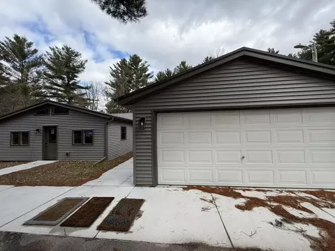 1688 S Aurora Ln, Nekoosa, WI 54457