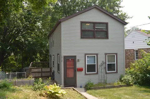 1717 Loftsgordon Ave, Madison, WI 53704