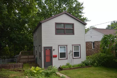 1717 Loftsgordon Ave, Madison, WI 53704