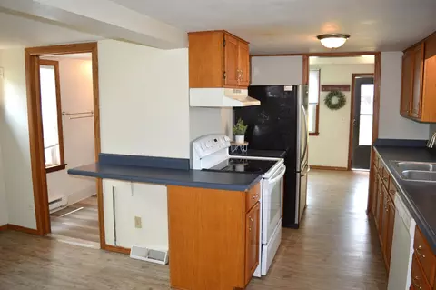 1717 Loftsgordon Ave, Madison, WI 53704