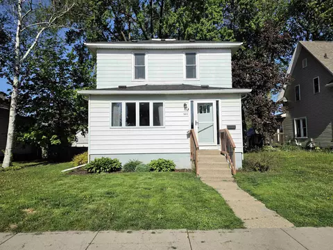 1411 Stoughton Ave, Tomah, WI 54660