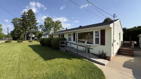641 Janesville St, Oregon, WI 53575