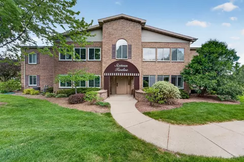 1612 S Golf Gln #D, Madison, WI 53704