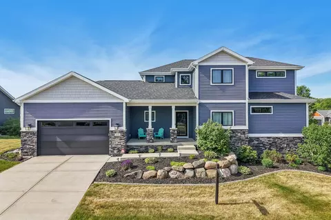 410 Sunset Dr, Lodi, WI 53555