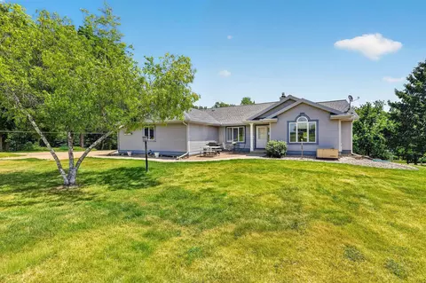 8766 Colby Rd, Mount Horeb, WI 53572