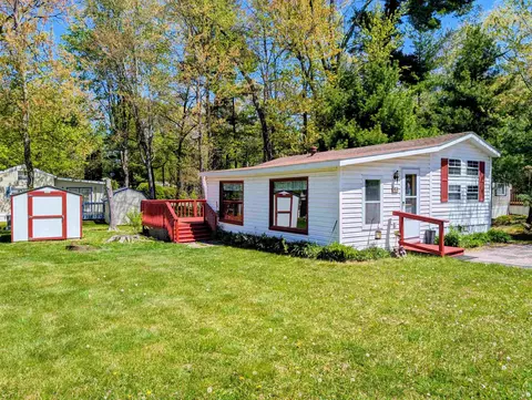 113 Wood Haven Dr #35, Wisconsin Dells, WI 53965