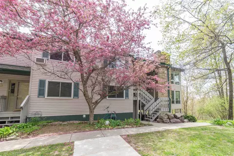 s6185 Bluff Road #2, Merrimac, WI 53561