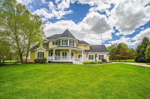 7527 Fallen Oak Dr, Verona, WI 53593