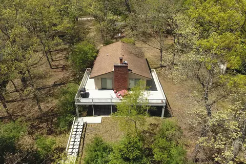 3142 2nd Ct, Oxford, WI 53952