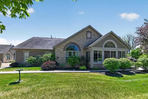 53 Harvest Way, Fitchburg, WI 53711