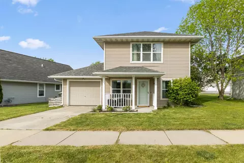 267 Sweet Grass Dr, Sun Prairie, WI 53590