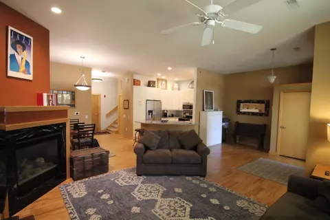 533 W Main S Main St #109, Madison, WI 53703