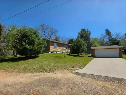 e9351 Dellwood Road, Reedsburg, WI 53959