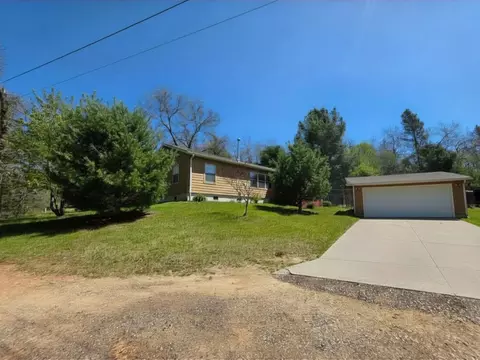 e9351 Dellwood Road, Reedsburg, WI 53959