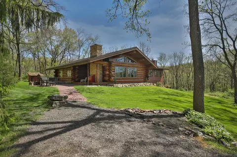 w9478 White Oak Road, Argyle, WI 53504