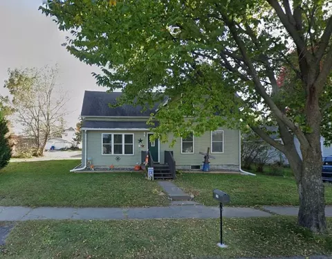 624 E Lake Ave, Ladysmith, WI 54848