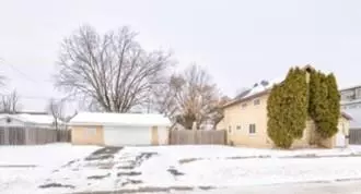 1031 Spruce St, Marinette, WI 54143