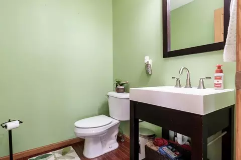 Bath - 3197 S Bartells Dr, Beloit, WI 53511 photo 1 of 3