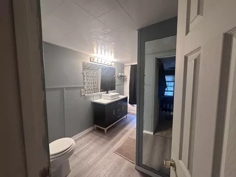Bath - 172 Mill St, Waterloo, WI 53594 photo 3 of 4