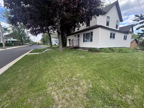 172 Mill St, Waterloo, WI 53594