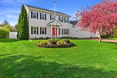 7105 Maple Point Dr, Madison, WI 53719