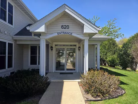 620 Cedar St #104, Richland Center, WI 53581
