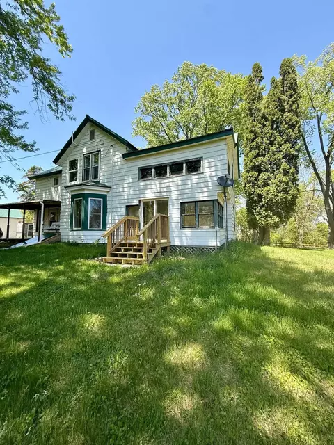 N4203 State146 Road, Fall River, WI 53932