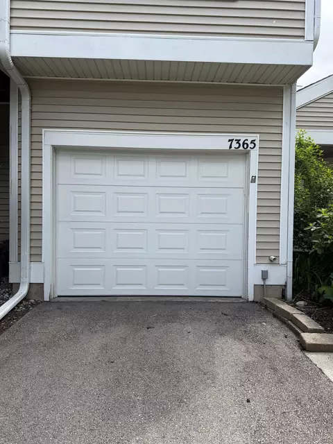 7365 Tree Ln, Madison, WI 53717