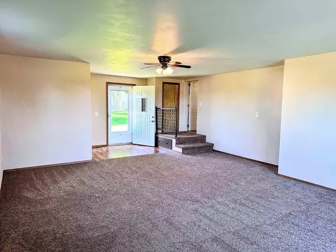 Living - 318 Breezy Pointe Loop, Mcgregor, IA 52157 photo 8 of 8