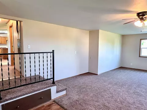 Living - 318 Breezy Pointe Loop, Mcgregor, IA 52157 photo 5 of 8
