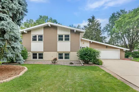 1309 Kuhle Dr, Sun Prairie, WI 53590