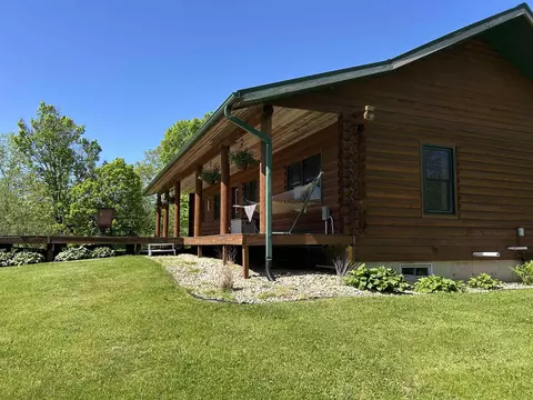 19085 Kestrel Ridge Ln, Richland Center, WI 53581