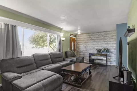1551 Ivory Dr, Sun Prairie, WI 53590
