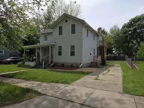 515 N Pearl St, Janesville, WI 53548