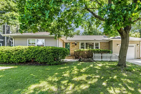 7209 North Ave, Middleton, WI 53562