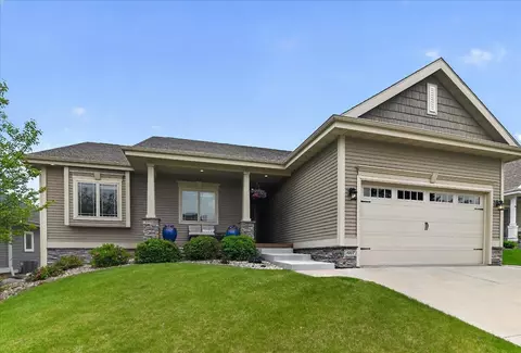 1007 Tara Ln, Waunakee, WI 53597