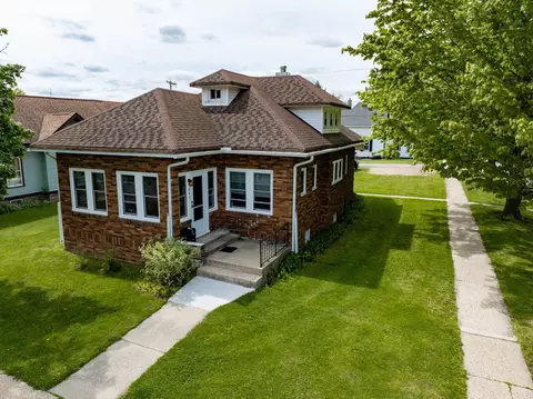 647 Pine Ave, Hillsboro, WI 54634