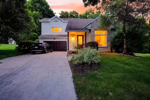 10 Rylant Cir, Madison, WI 53719