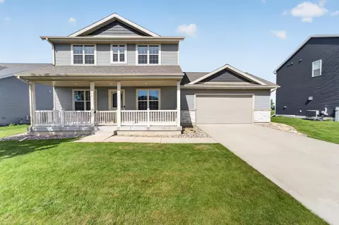 1366 N Pine St, Sun Prairie, WI 53590