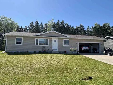 1613 Maple Dr, Rockland, WI 54653