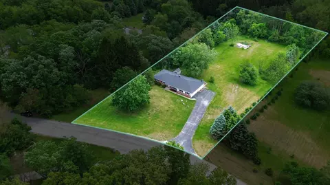3806 E Jacobs Dr, Milton, WI 53563