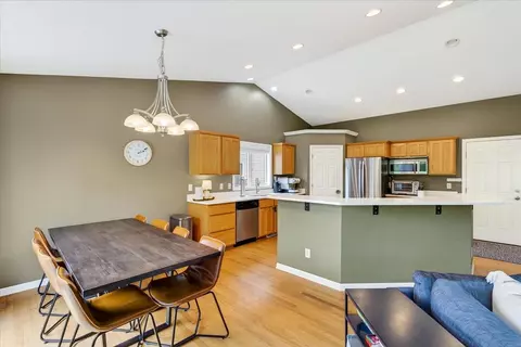 9423 White Fox Ln, Middleton, WI 53562