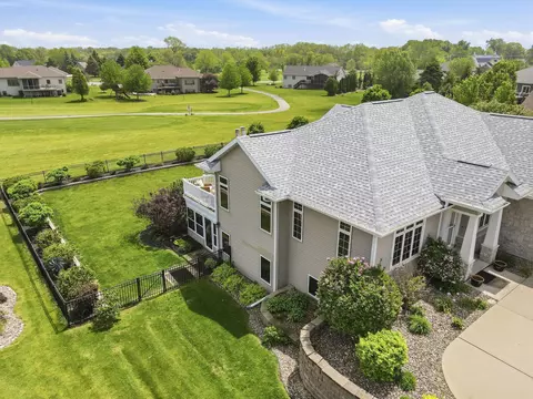 323 Wileman Dr, Edgerton, WI 53534