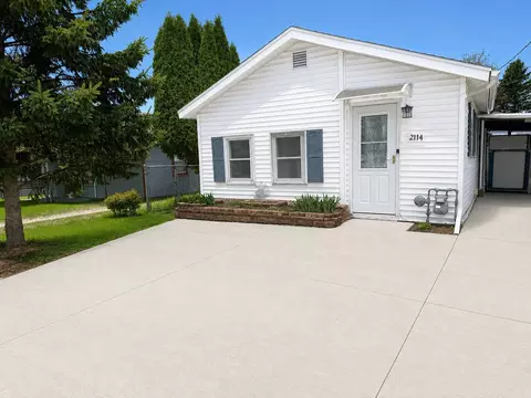 2114 S Park Ave, Beloit, WI 53511