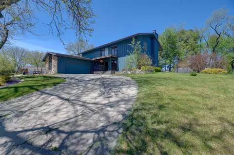 2804 Dartmouth Dr, Janesville, WI 53548