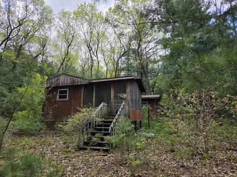 n5488 Black Road, Mauston, WI 53948